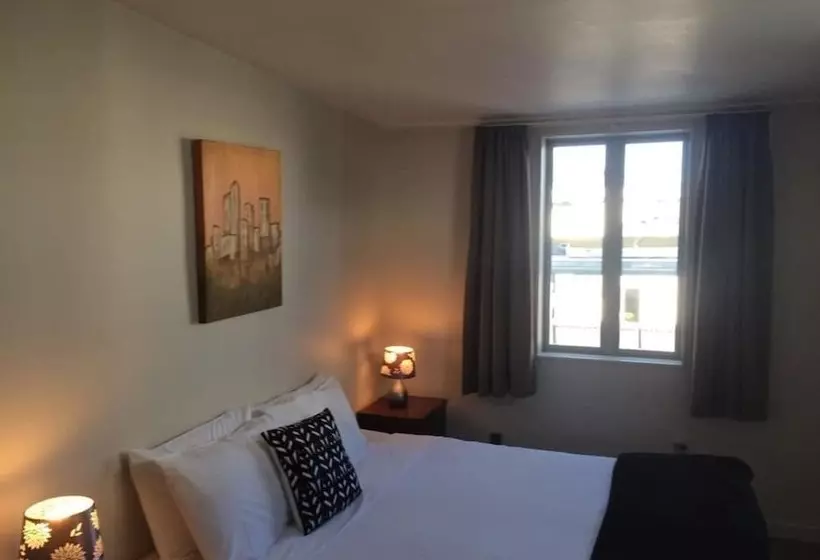 City Central Motel Apartments