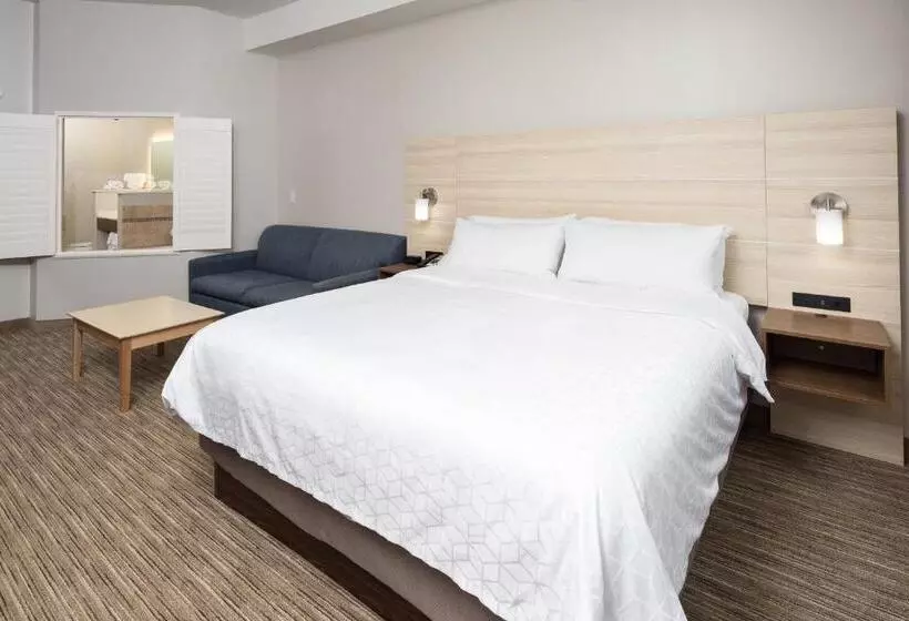 هتل Baymont By Wyndham Portage Indiana Dunes