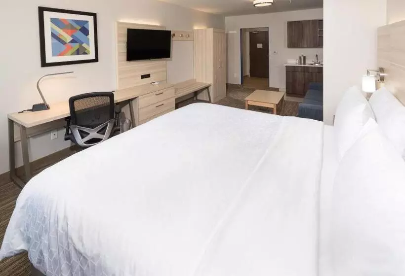 هتل Baymont By Wyndham Portage Indiana Dunes