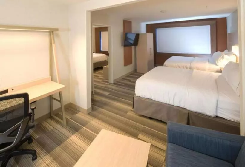 هتل Baymont By Wyndham Portage Indiana Dunes
