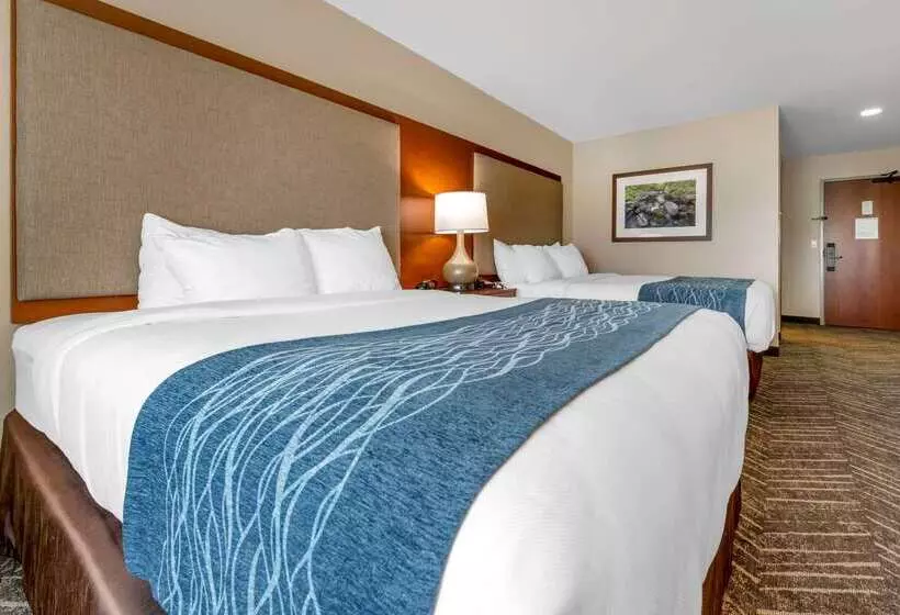 Hotelli Comfort Inn & Suites Mountain Iron And Virginia