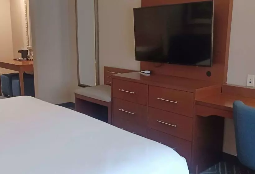 Hotelli Comfort Inn & Suites Mountain Iron And Virginia