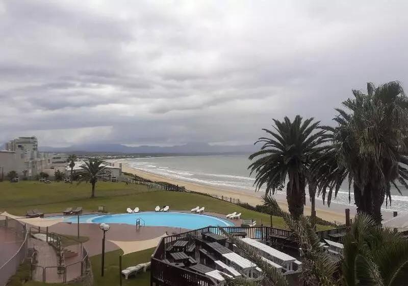 Diaz Hotel And Resort