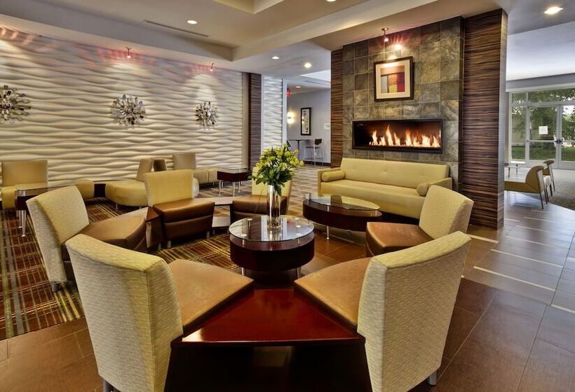 فندق Holiday Inn Detroit Metro Airport, An Ihg