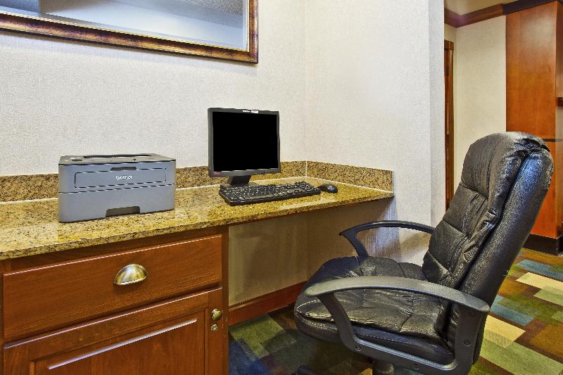 Holiday Inn Express Hotel & Suites East Lansing, An Ihg