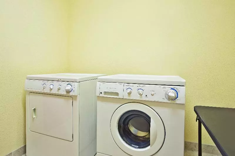 Holiday Inn Express Hotel & Suites East Lansing, An Ihg