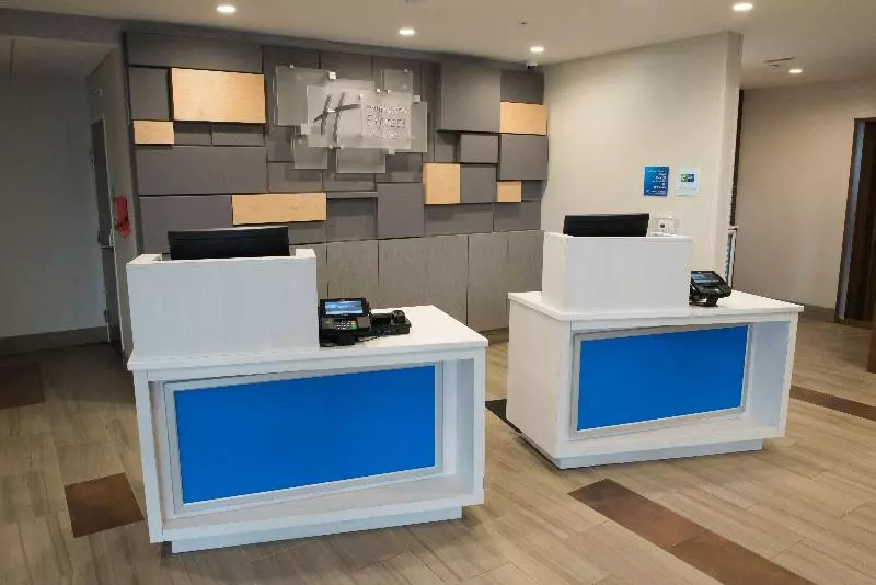 Holiday Inn Express Hotel & Suites East Lansing, An Ihg