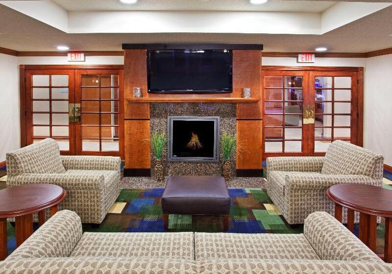 Holiday Inn Express Hotel & Suites East Lansing, An Ihg