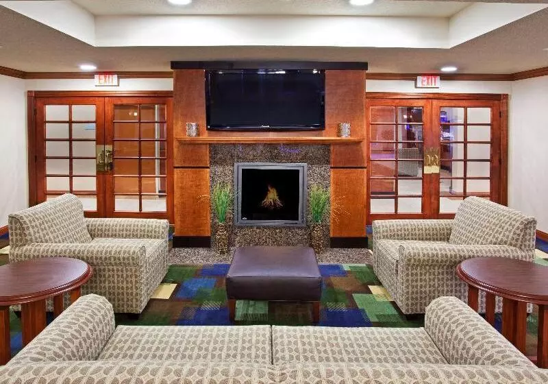 Holiday Inn Express Hotel & Suites East Lansing, An Ihg