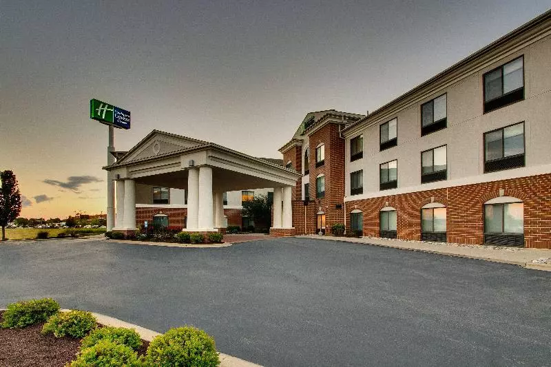 Holiday Inn Express Hotel & Suites Morris, An Ihg