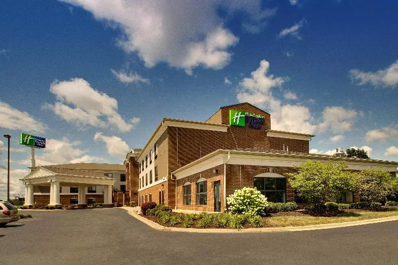 Holiday Inn Express Hotel & Suites Morris, An Ihg