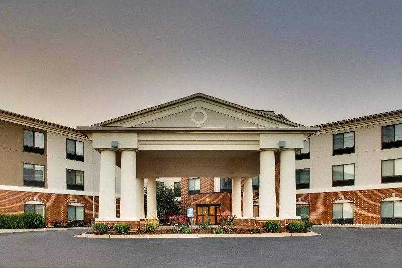 Holiday Inn Express Hotel & Suites Morris, An Ihg
