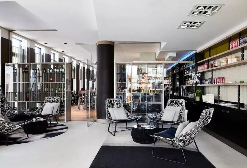 هتل Indigo Berlin – Alexanderplatz