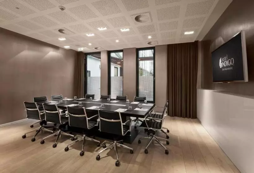 هتل Indigo Berlin – Alexanderplatz