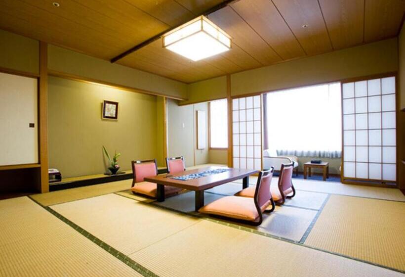 בית מלון כפרי Shofuen