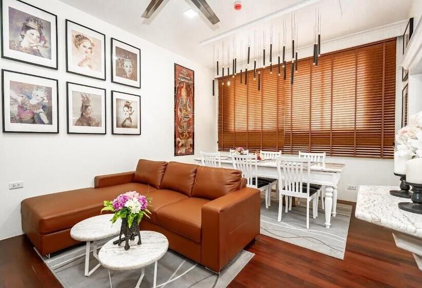 هتل The Color Kata