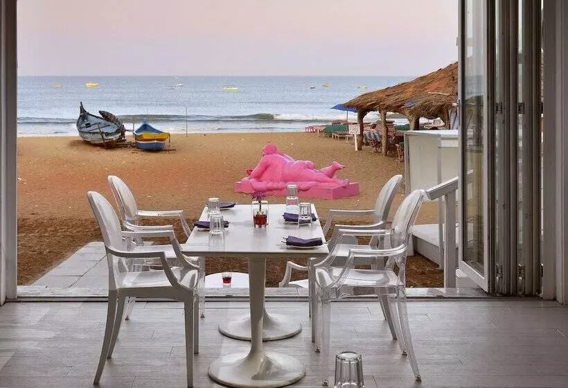 Hotel The Park Calangute Goa