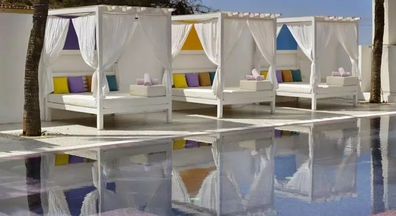 בית מלון כפרי The Park Calangute Goa