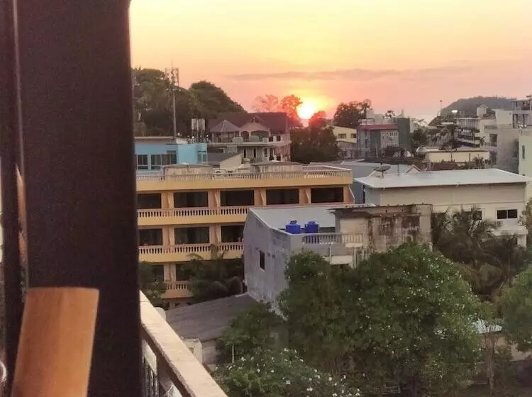 Kata Beach Studio Phuket