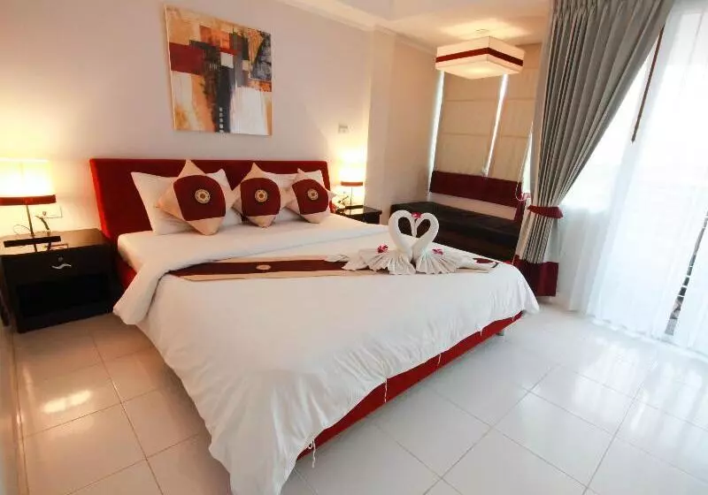 Kata Beach Studio Phuket