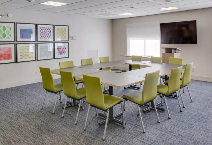 Holiday Inn Express Hotel & Suites Chickasha, An Ihg