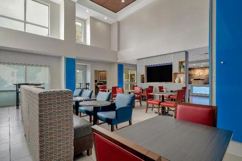Holiday Inn Express Hotel & Suites Lufkin South, An Ihg