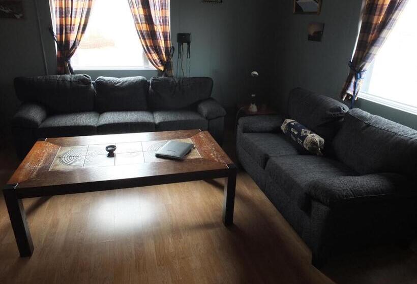 هتل Neðra Vatnshorn