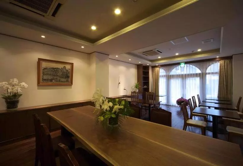 Отель Claire Higasa