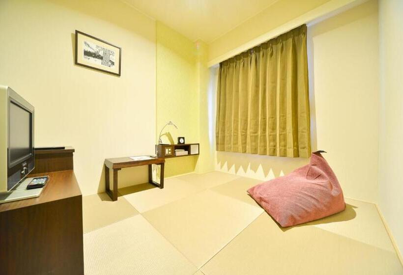 호텔 Claire Higasa