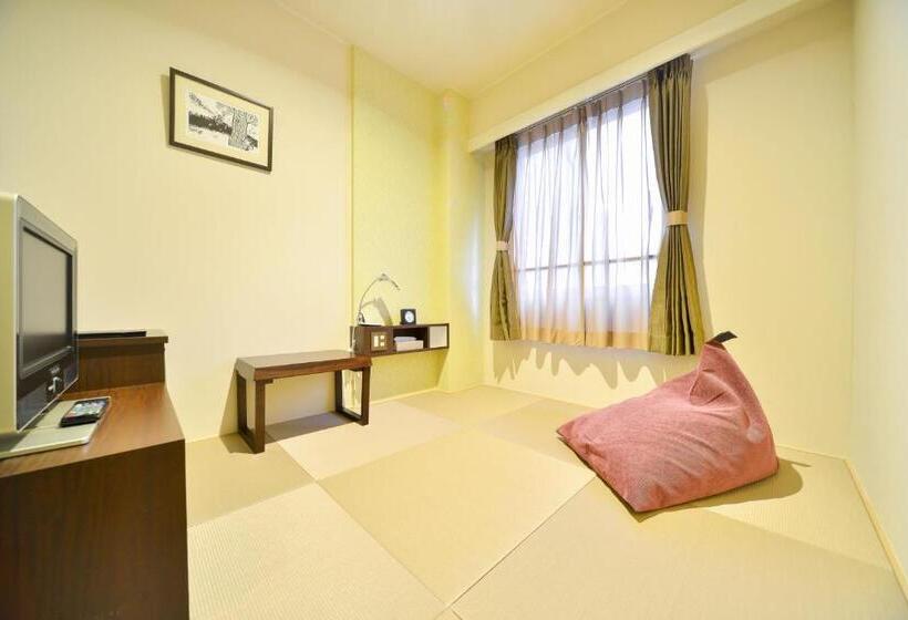 호텔 Claire Higasa