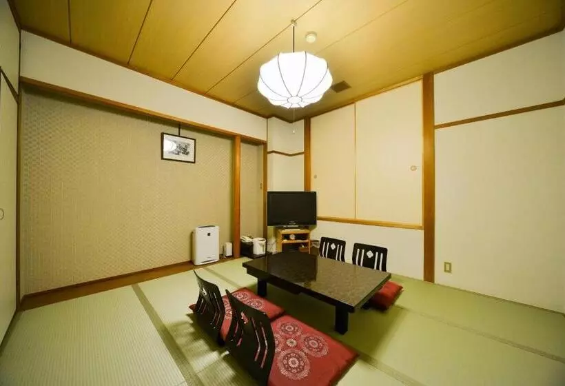 Отель Claire Higasa