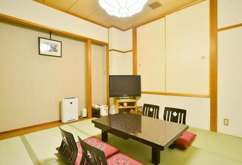 Отель Claire Higasa