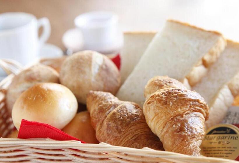 호텔 Claire Higasa