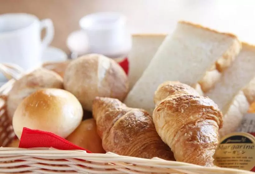 Отель Claire Higasa