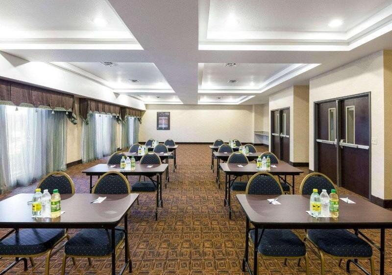 فندق Comfort Inn & Suites Regional Medical Center