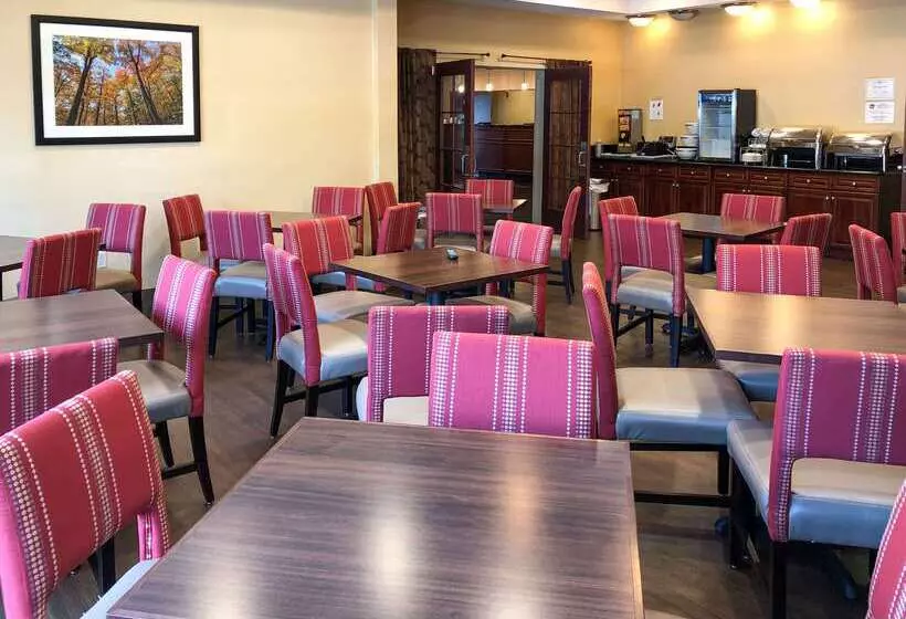 Tapa Hotel, Inn & Suites