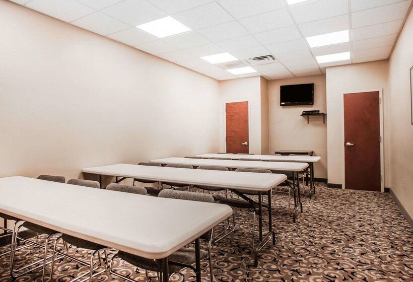 Tapa Hotel, Inn & Suites