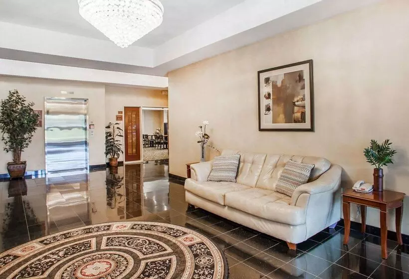 Tapa Hotel, Inn & Suites