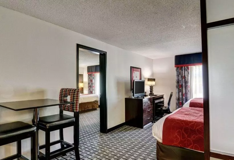 هتل Comfort Suites Williamsburg Historic Area