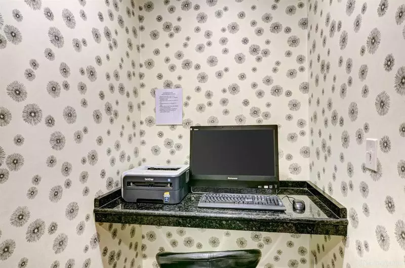 هتل Comfort Suites Williamsburg Historic Area