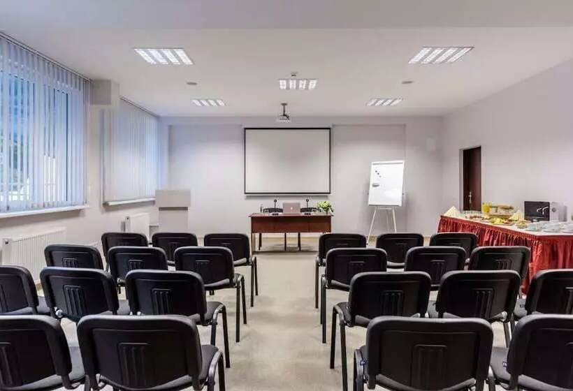 هتل Daina Jurmala Beach