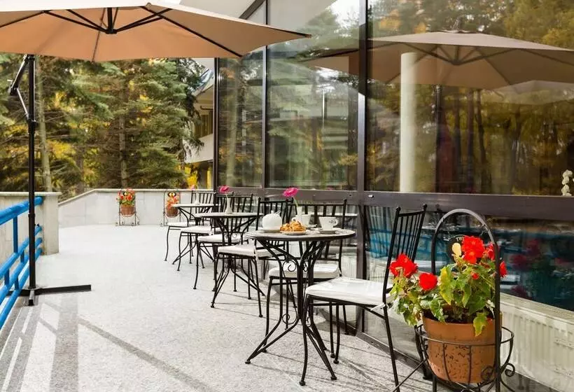 هتل Daina Jurmala Beach