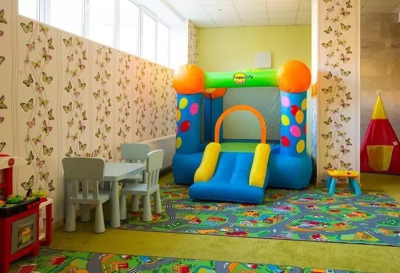 هتل Daina Jurmala Beach