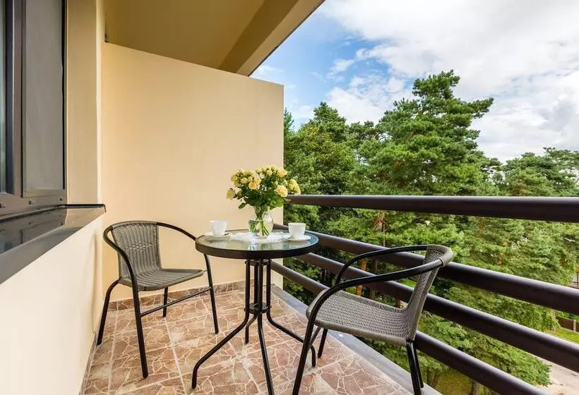 هتل Daina Jurmala Beach