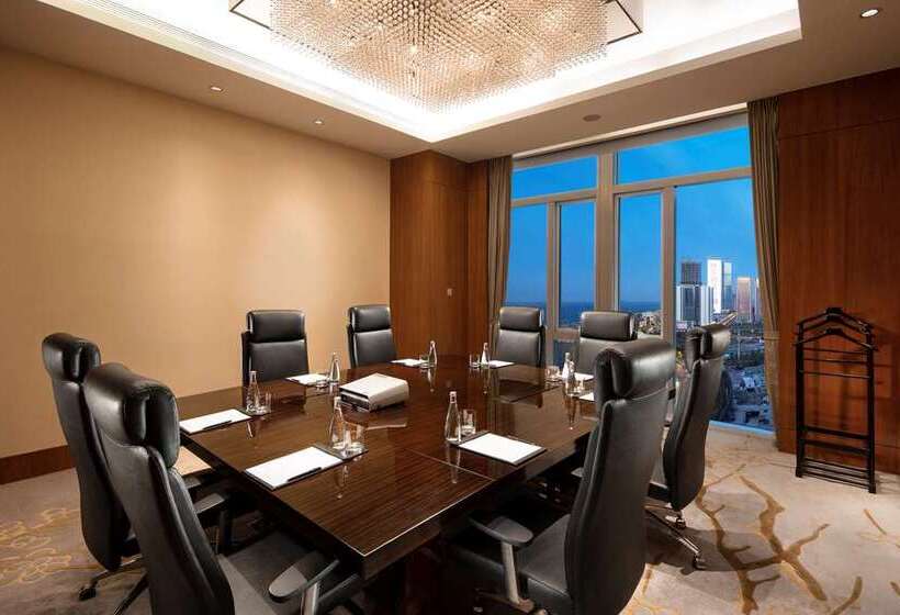 فندق Hilton Dalian