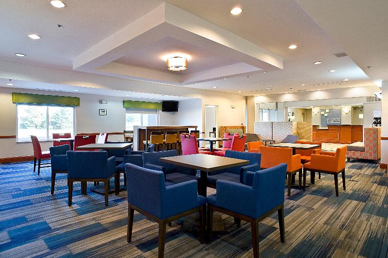 Holiday Inn Express Hotel & Suites Vermillion By Ihg