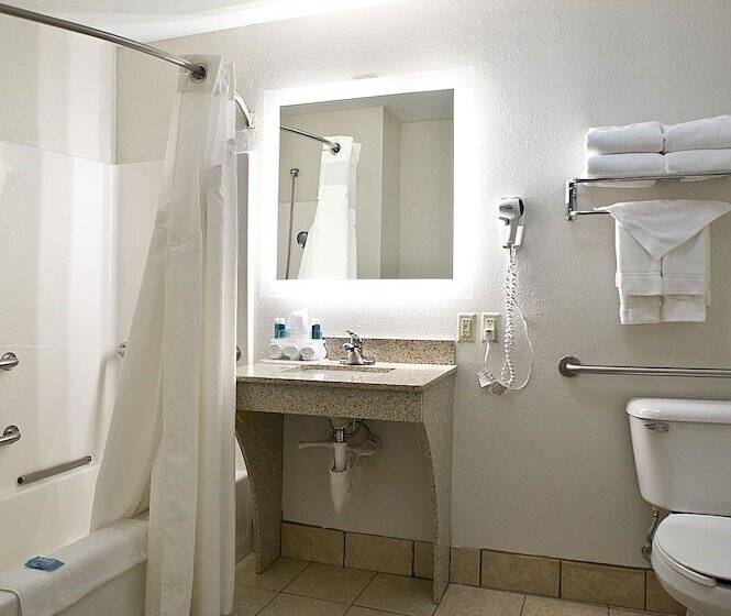 Holiday Inn Express Hotel & Suites Vermillion By Ihg