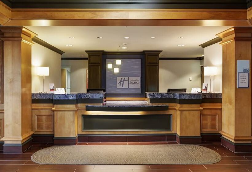 Holiday Inn Express Hotel & Suites Warwick Providence Airport, An Ihg