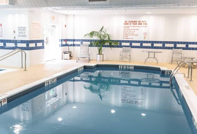 Holiday Inn Express Hotel & Suites Warwick Providence Airport, An Ihg