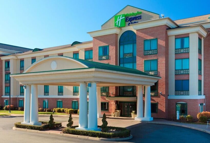Holiday Inn Express Hotel & Suites Warwick Providence Airport, An Ihg